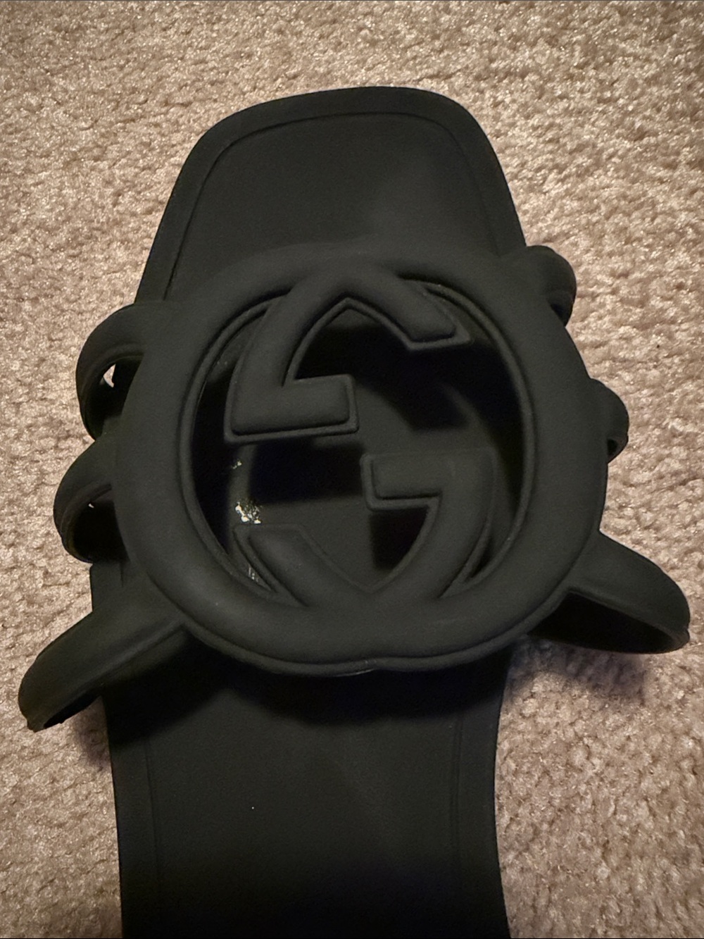 Gucci Black Rubber Interlocking G Slide Sandals - Picture 16 of 16